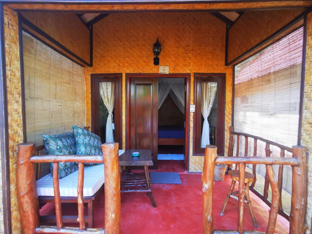 Kampung Meno Bungalows Гили-Мено Экстерьер фото