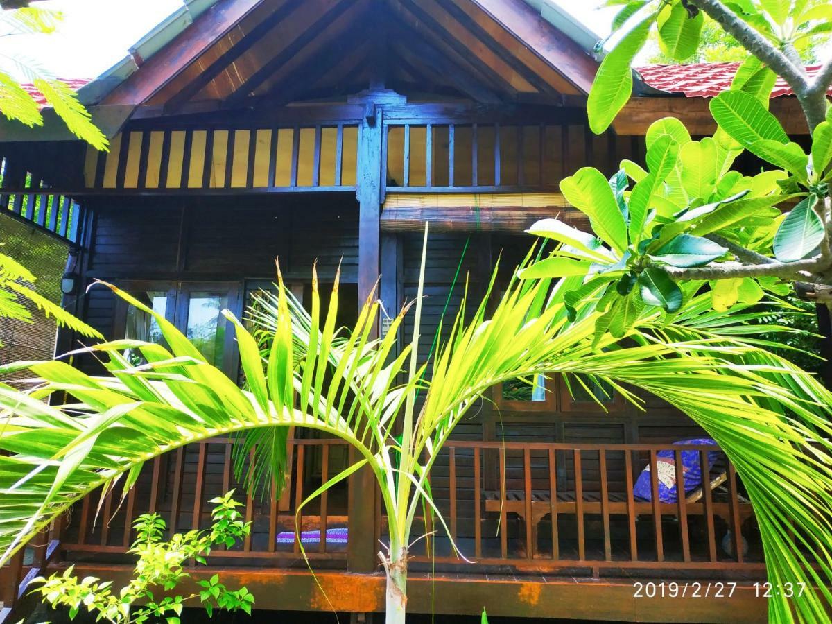 Kampung Meno Bungalows Гили-Мено Экстерьер фото